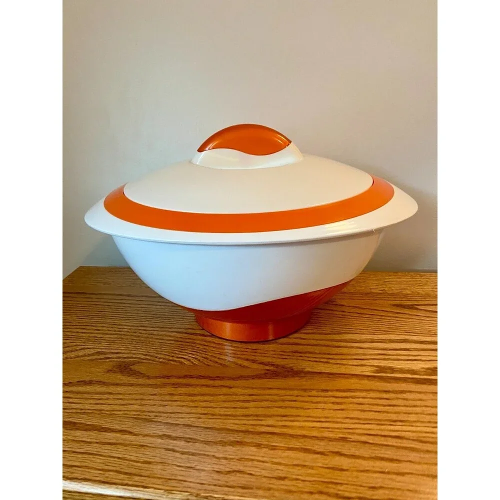 Retro Tokyo Large Thermo Insulated Food Bowl Container Locking Lid Orange MCM